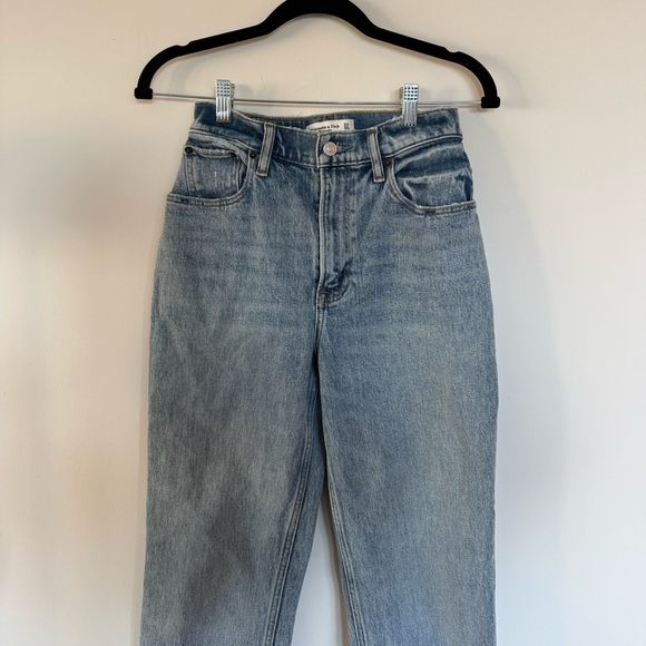 Abercrombie & Fitch Denim - Abercrombie & Fitch 90s straight high rise jeans